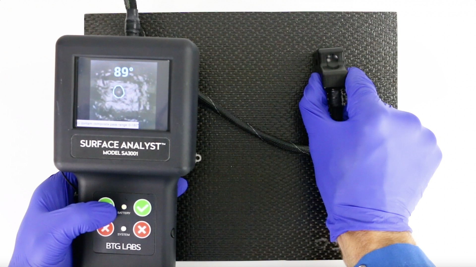 BTG Labs的Surface Analyst™可即时测量接触角，以确定粘结剂的潜在粘附强度
