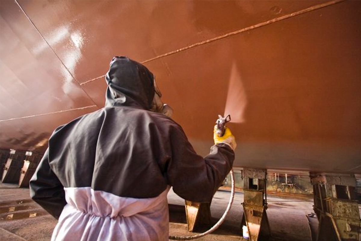 甲板船体:准备船体的涂层和油漆